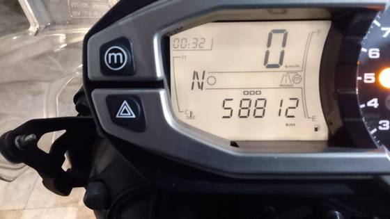 TRIUMPH TIGER 800 XCX TRIUMPH TIGER 800 XCX